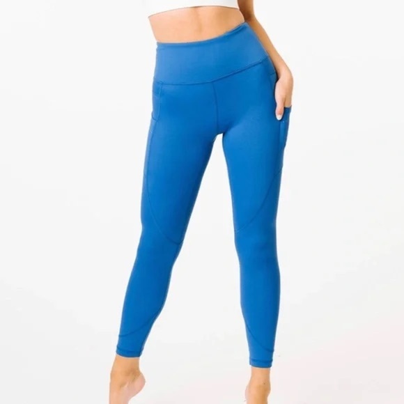 ZYIA Pants - Zyia Light N Tight Blue Side Pocket 3/4 Length Leggings